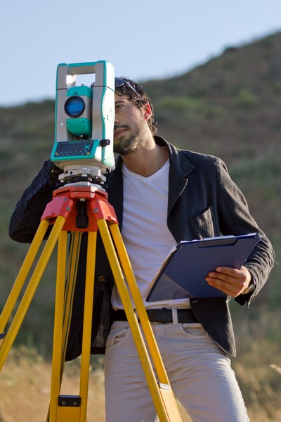 Immagine con topografo per procedura PREGEO Topoprogram